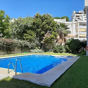  Apartamento Lola Y Manuela En Primera Línea Playa Carihuela Con Excelente Terraza-jardin De 80 M2 Frente Al Mar Con Aparcamiento Privado Ideal Descansar Oyendo Olas Del Mar